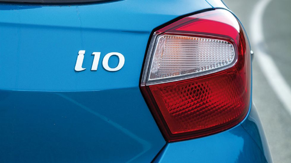 Hyundai i10 Vs VW Polo